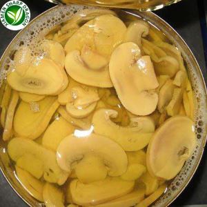 شوربة الفطر المعلبة